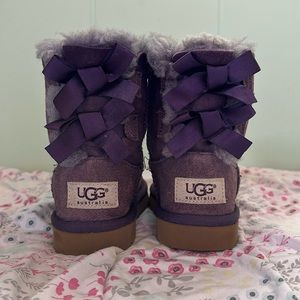 Purple Bailey Bow Ugg Boots Size 6